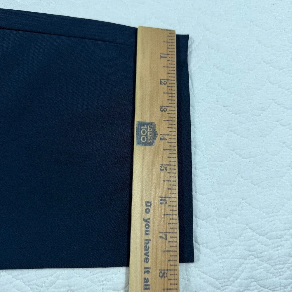 Lululemon Mens 33x29 Commission Pant Slim Tech Chino Trousers Navy Blue GUC